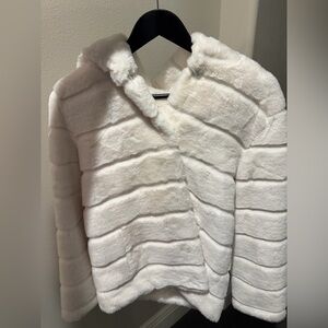 Apparis Goldie 4.0 Faux Fur Jacket in White